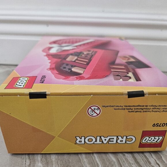 New LEGO 40759 VALENTINE'S DAY Chocolate Box - Picture 3 of 4